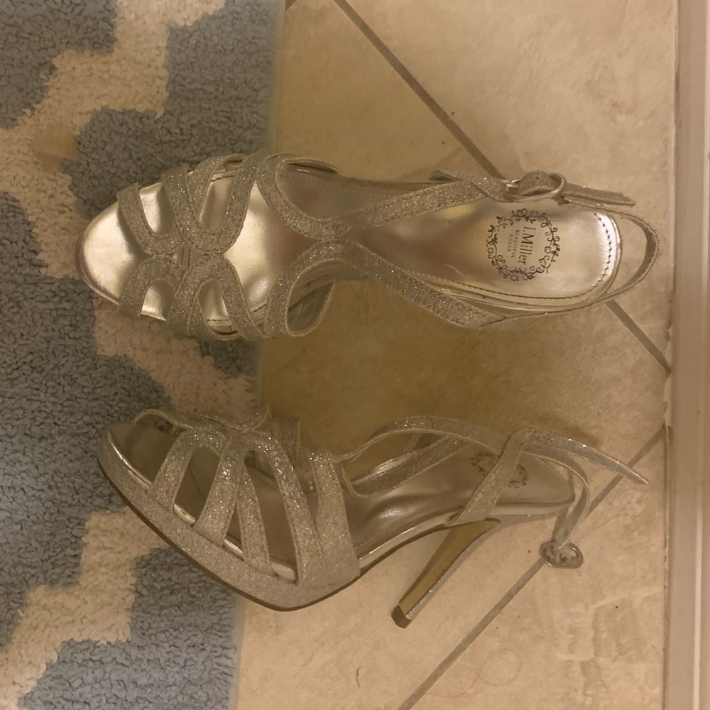 Size 7 1/2 heels silver